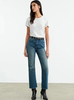 Boot Cut Jean in Classic Wash