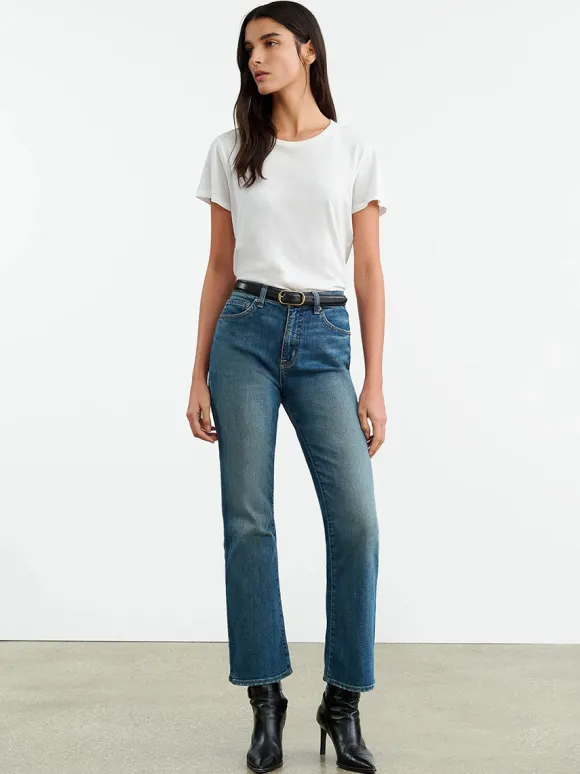 Boot Cut Jean in Classic Wash