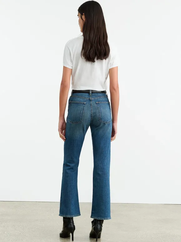 Boot Cut Jean in Classic Wash