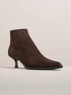 Dillon Boot in Walnut Suede
