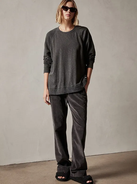 French Terry Relaxed Sweatshirt in Carbon Pigment