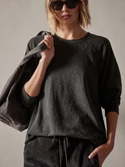 French Terry Relaxed Sweatshirt in Carbon Pigment
