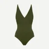 Larcin Triangle in Vert Mousse