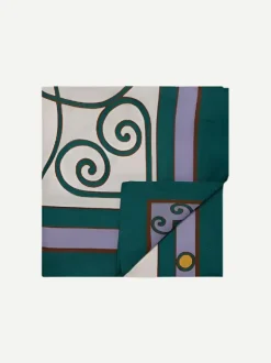Large Tablecloth in Cortile Lilac