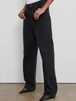Low Rise Jean in Black