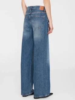Manon Jean in Mezarine Blue