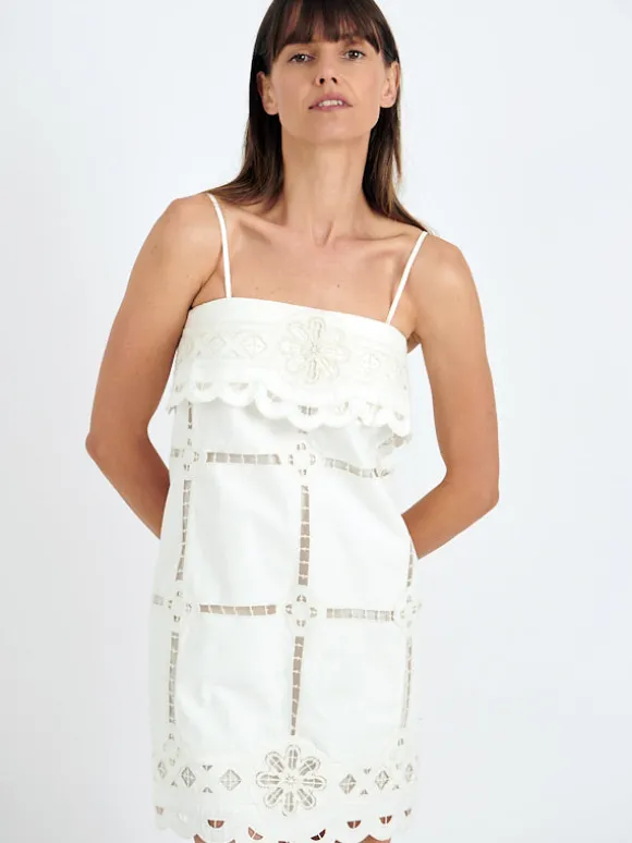 Parvedy Dress in White