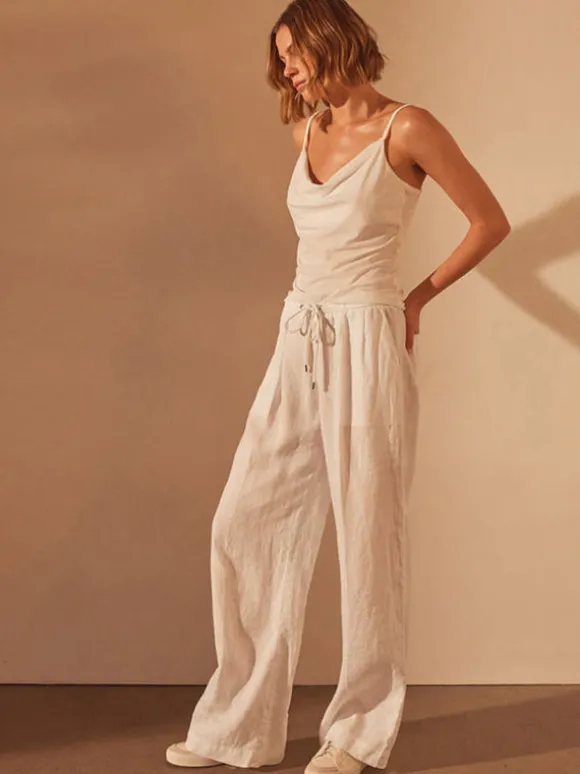 Relaxed Wide Leg Pant in White