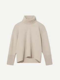 Sandra Turtleneck Sweater in Oatmeal