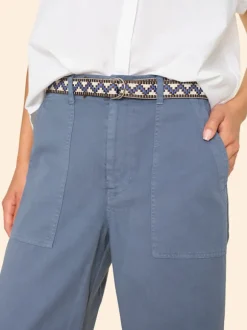 Stevie Belt in Blue Horizon