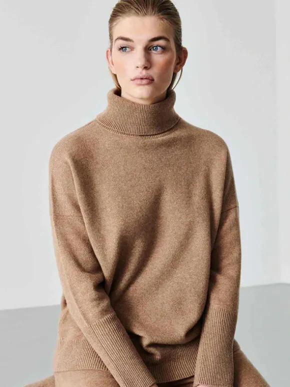 The Relaxed Polo in Camel
