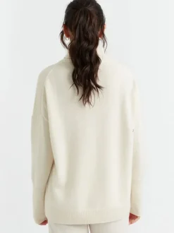 The Relaxed Polo in Cream