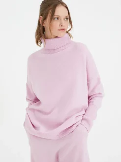 The Relaxed Polo in Soft Pink