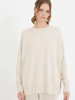 The Slouchy in Bone