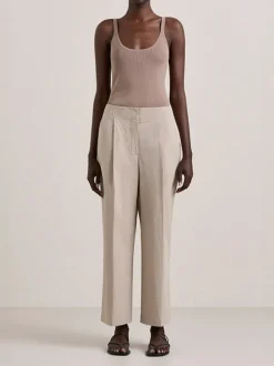 Verna Tank in Acorn