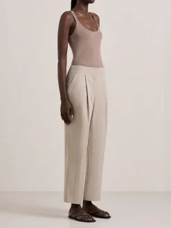 Verna Tank in Acorn